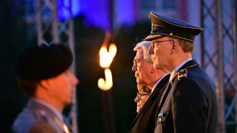 Volker Bouffier wird feierlich aus dem Amt des Ministerpräsidenten verabschiedet