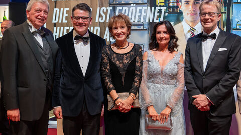 Ministerpräsident Boris Rhein mit Ministerpräsident a.D. Volker Bouffier.